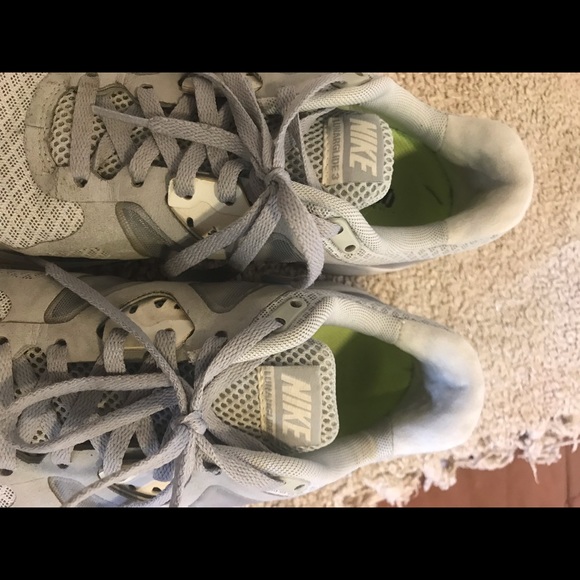 Nike shoes - Picture 5 of 5